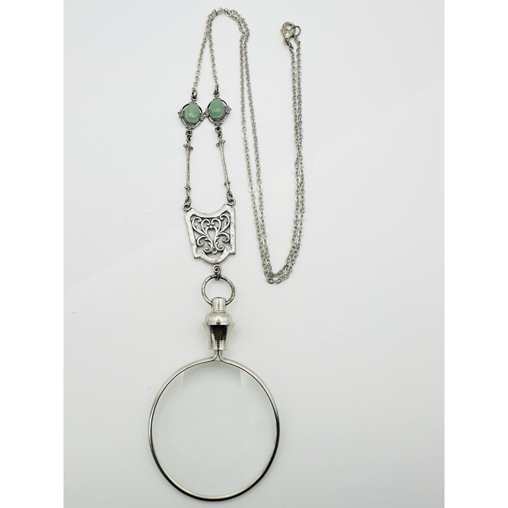 Green Jade Magnifying Glass Necklace 27” Silver Tone